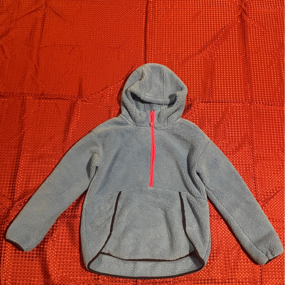 Kids XL(14/16) All in motion with pockets barely worn